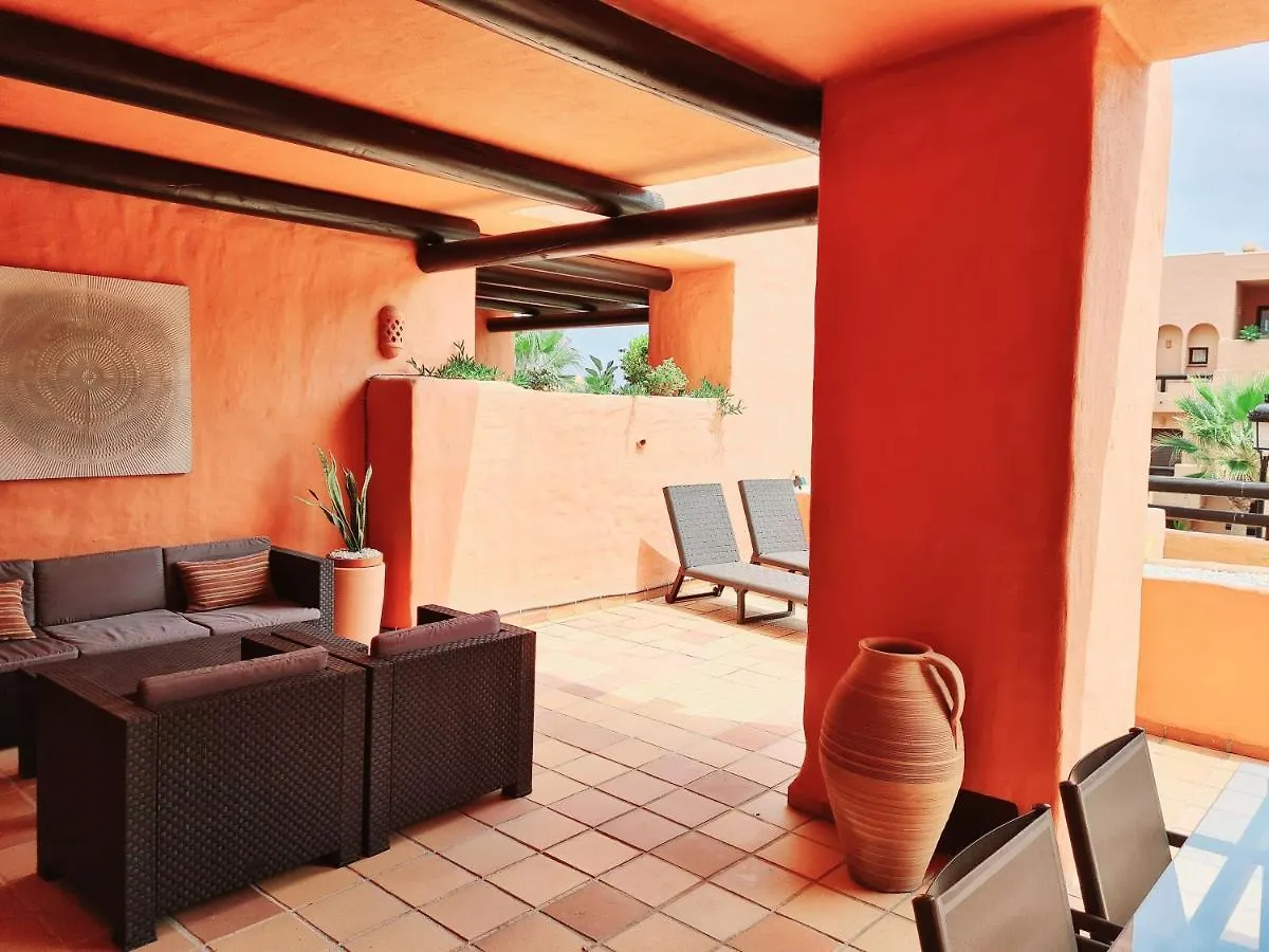 Superb 2-Bed Apartment In Duquesa Manilva Hiszpania